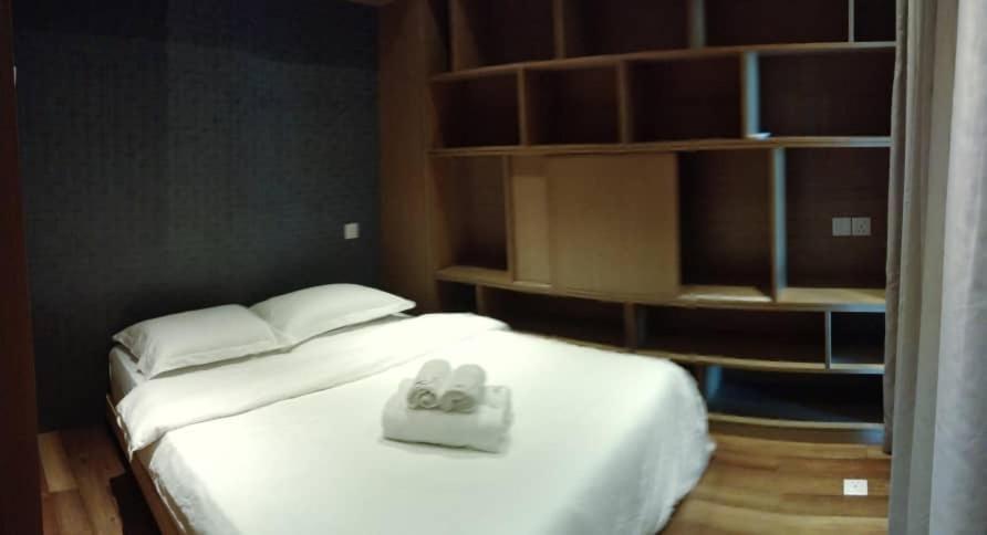 B.Suites 21 Kota Kinabalu Exterior photo